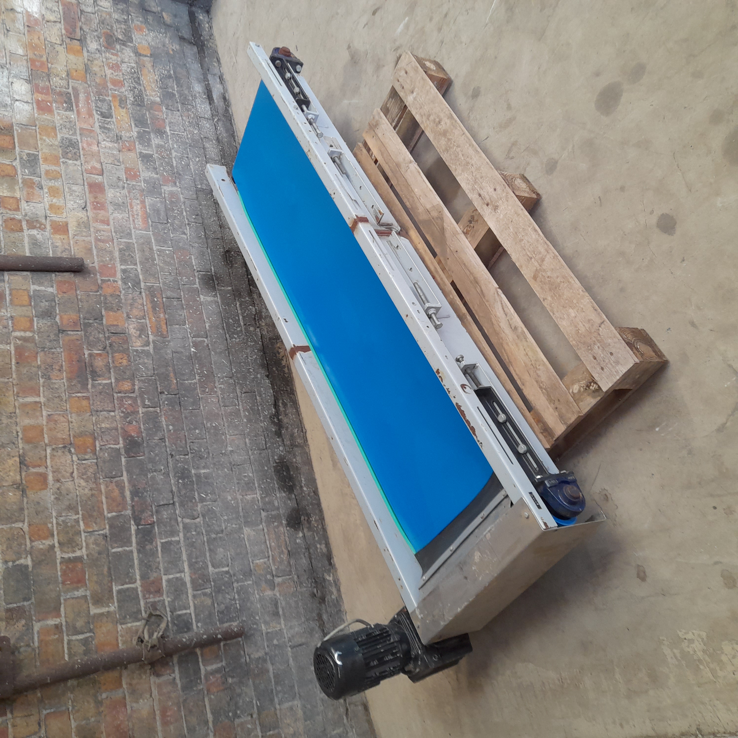 Used Straight Conveyor