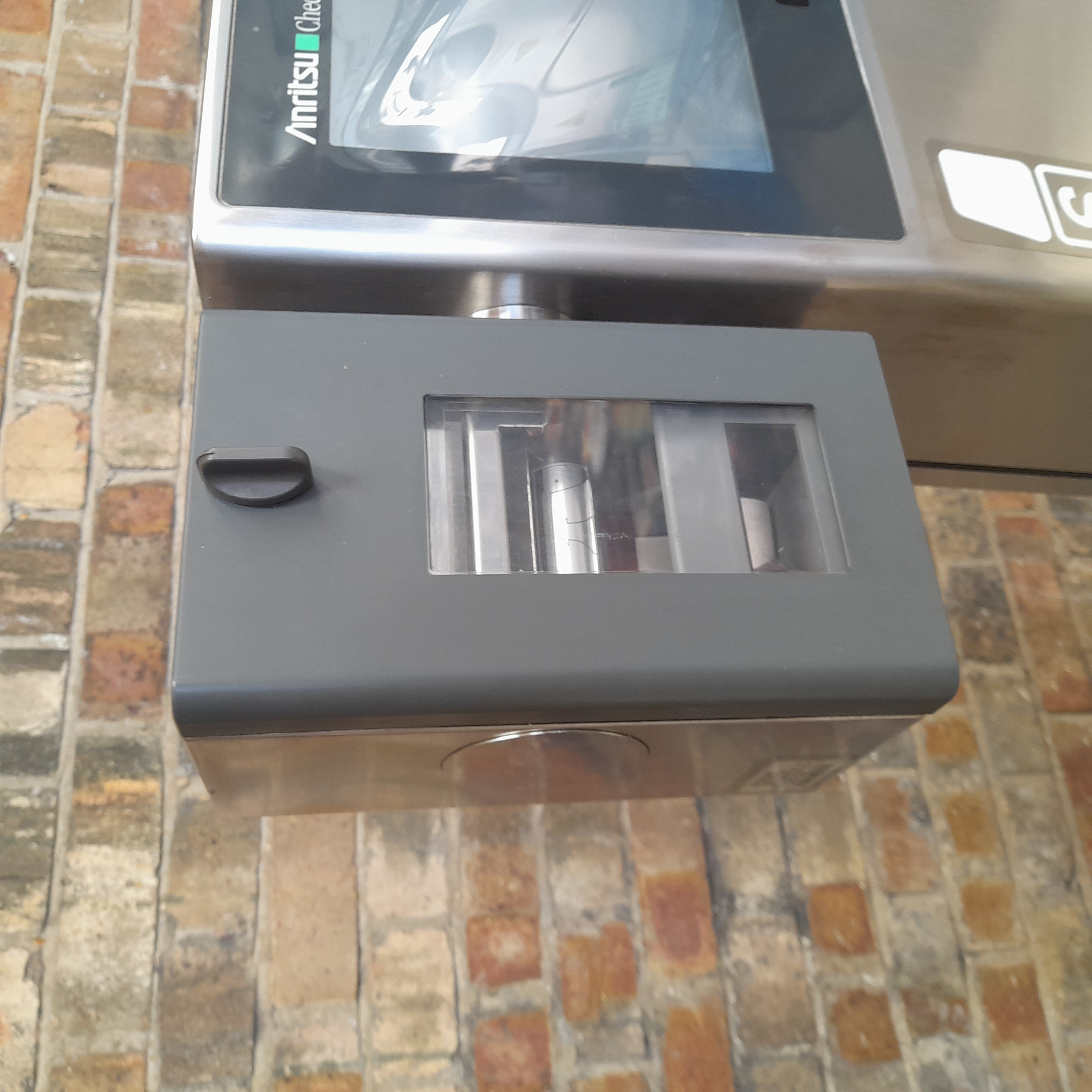 Used Anritsu Checkweigher & Rejector