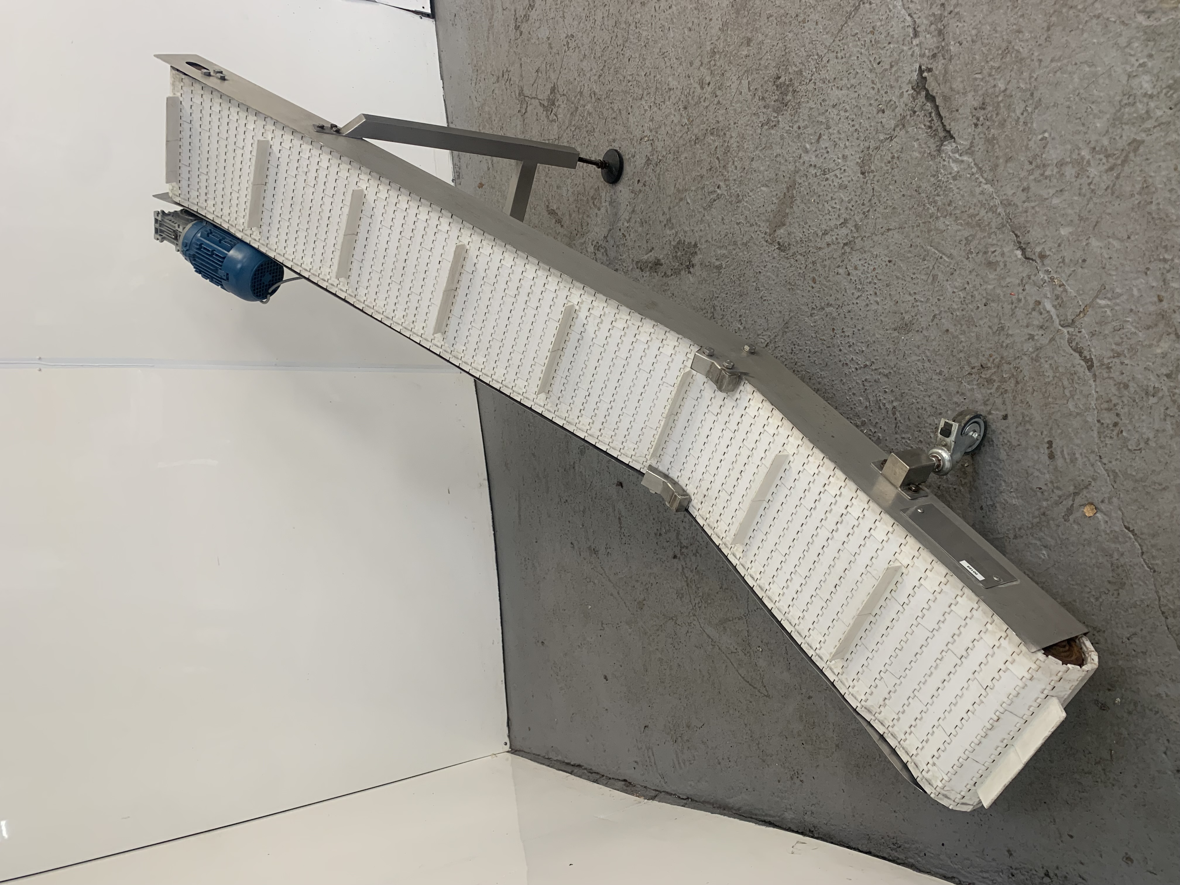 Used Used Incline Conveyor