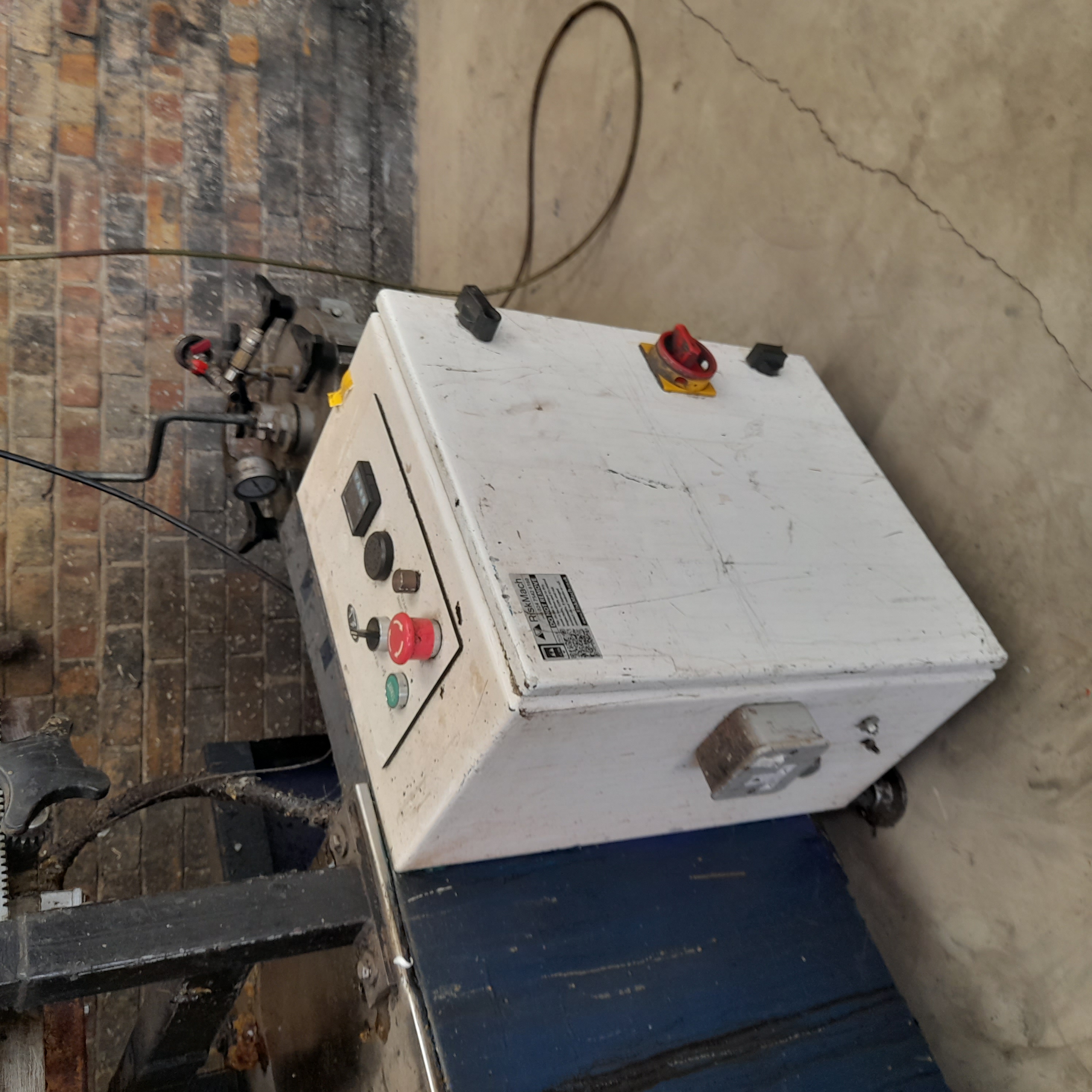 Used Purdy Labeller & Glue Pot