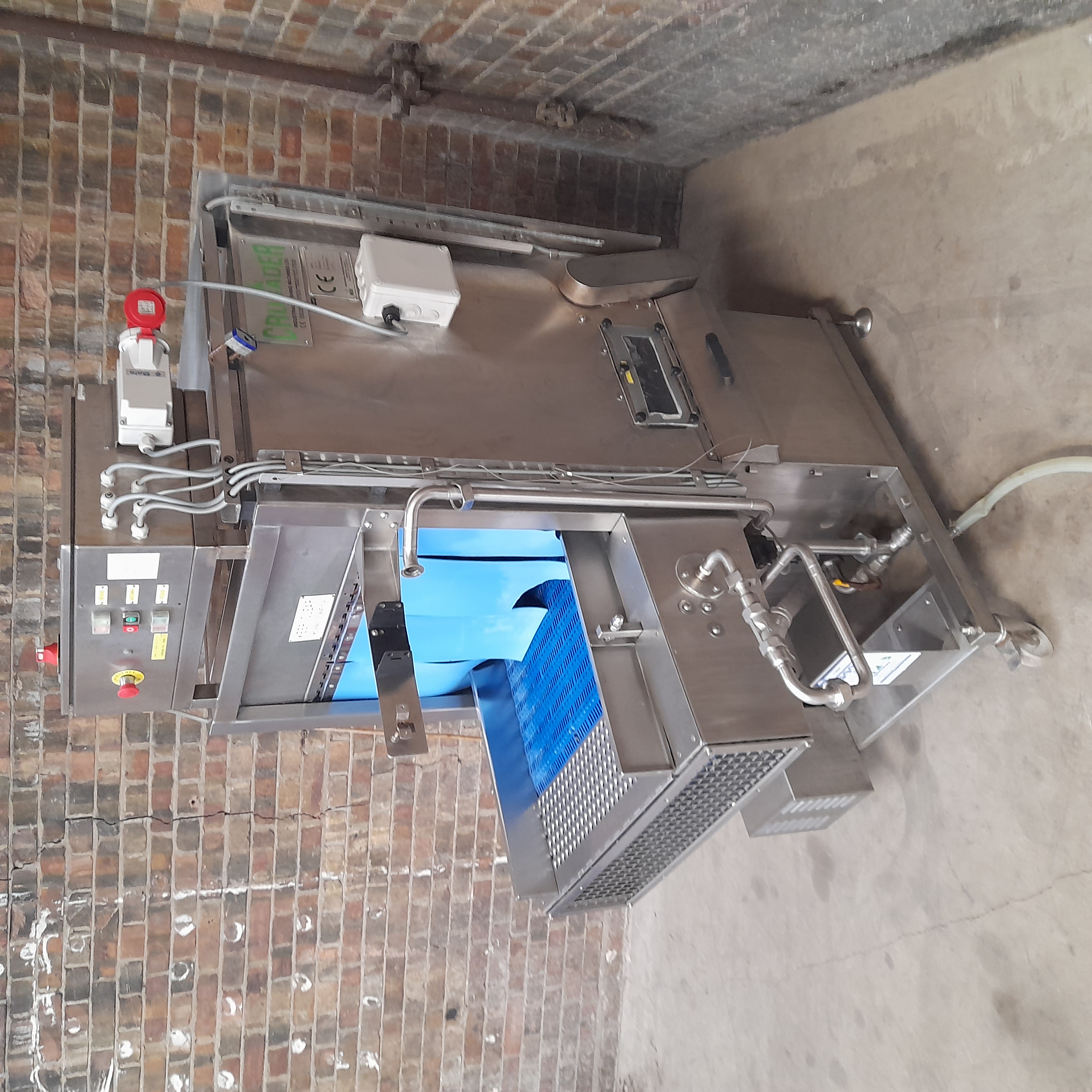 Used Crusader Crate Sanitiser 