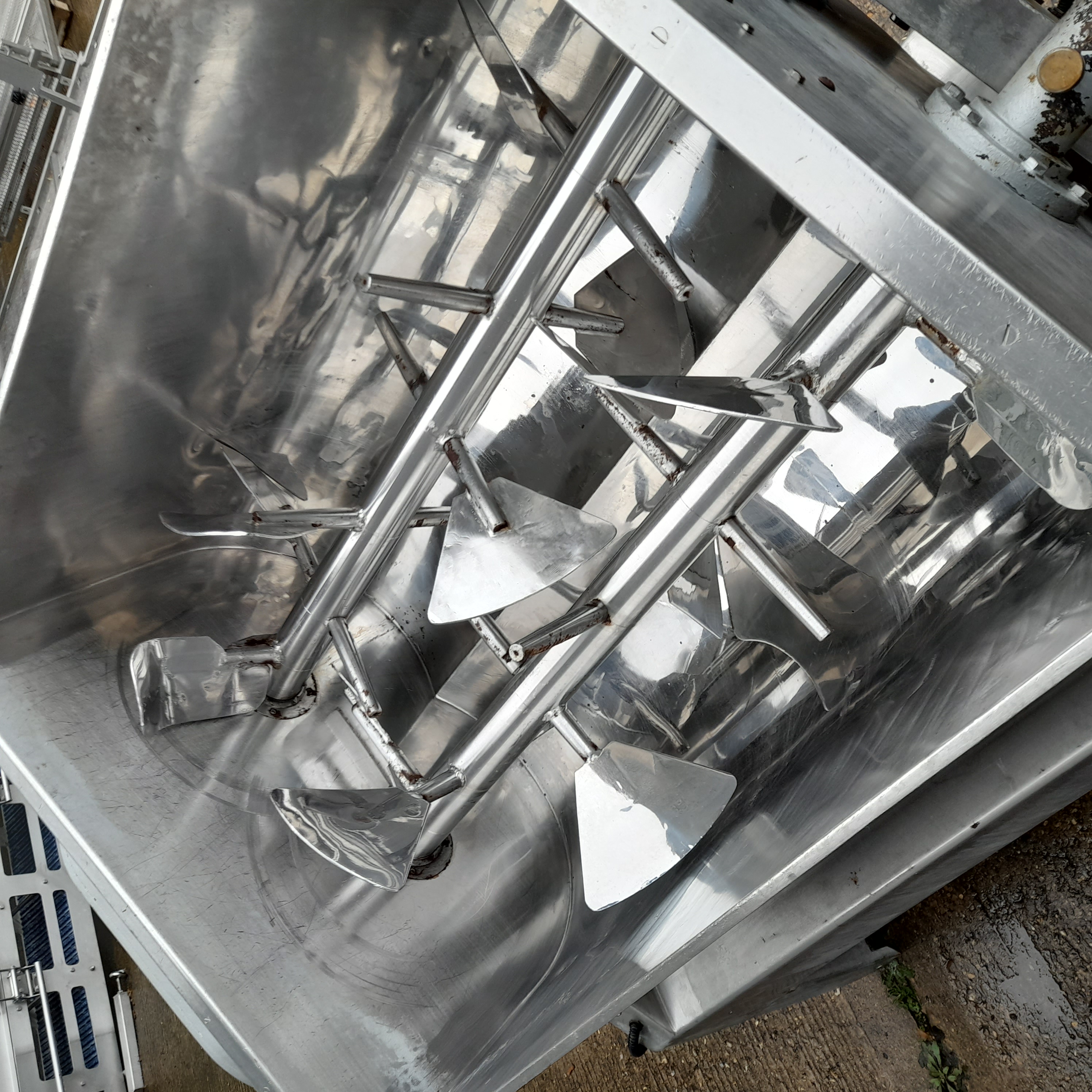 Used Horizontal Mixer