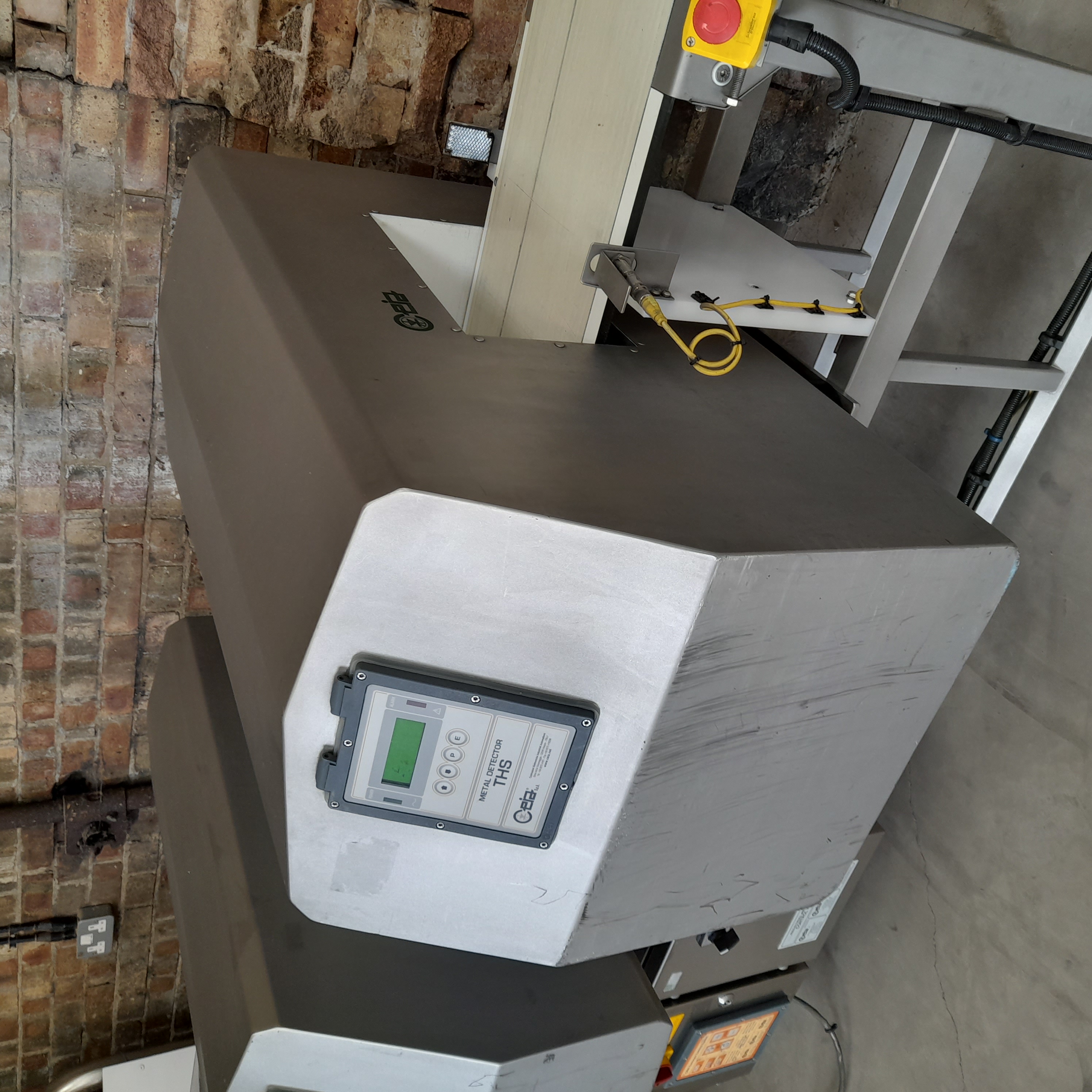 Used Ceia (THS/MN) Metal Detector