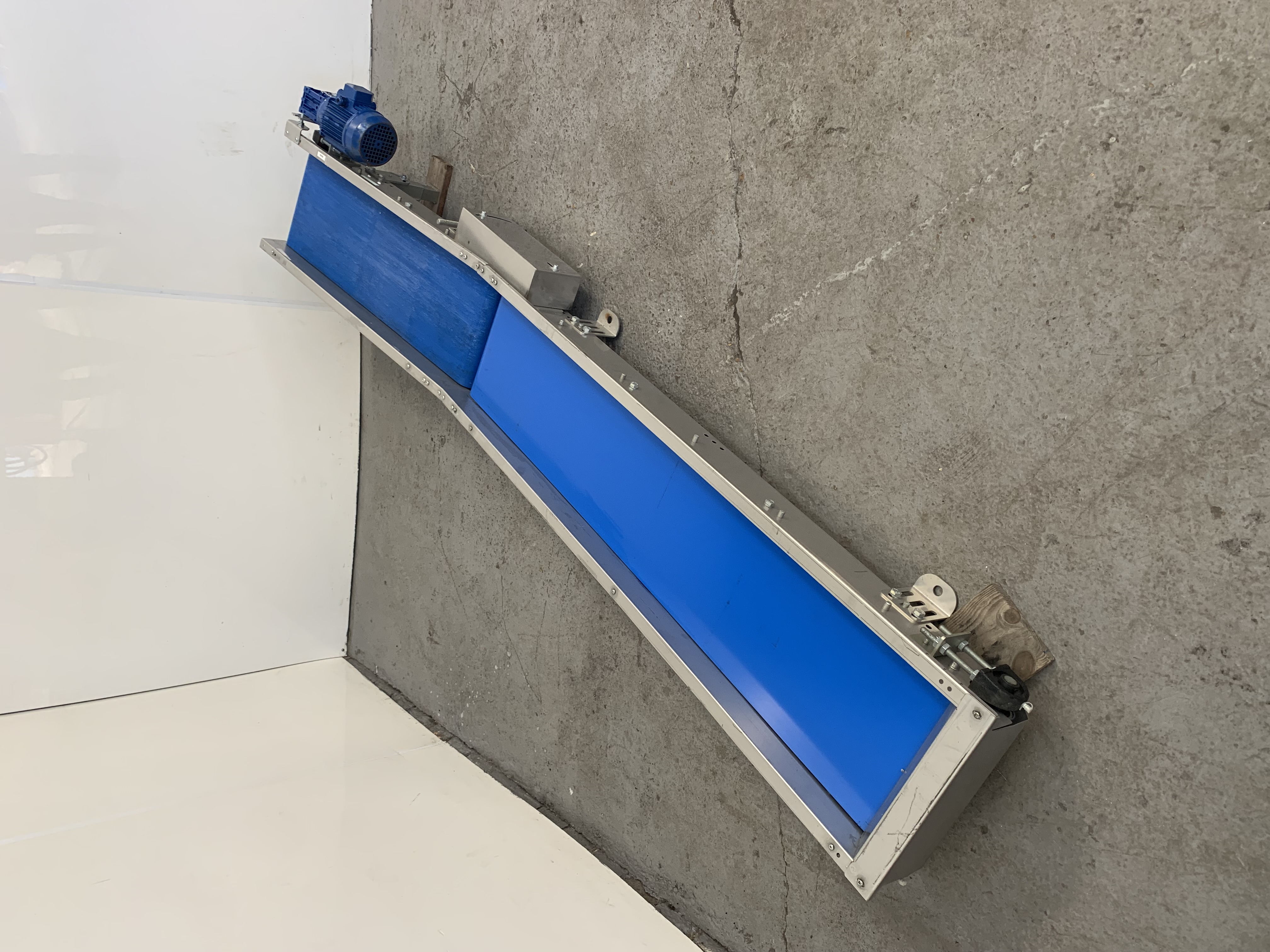 Used Used Incline Conveyor