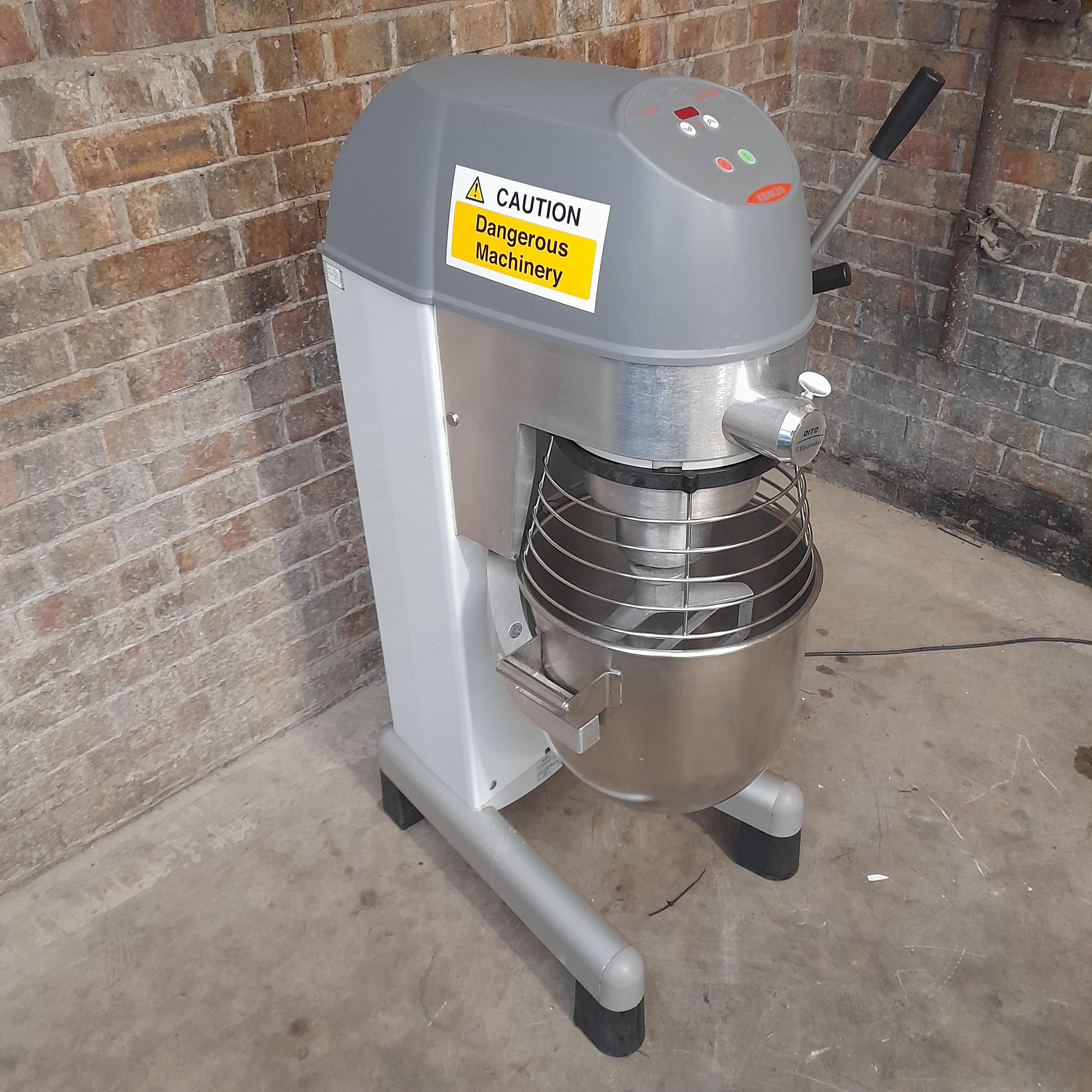 Used Oito Mixer