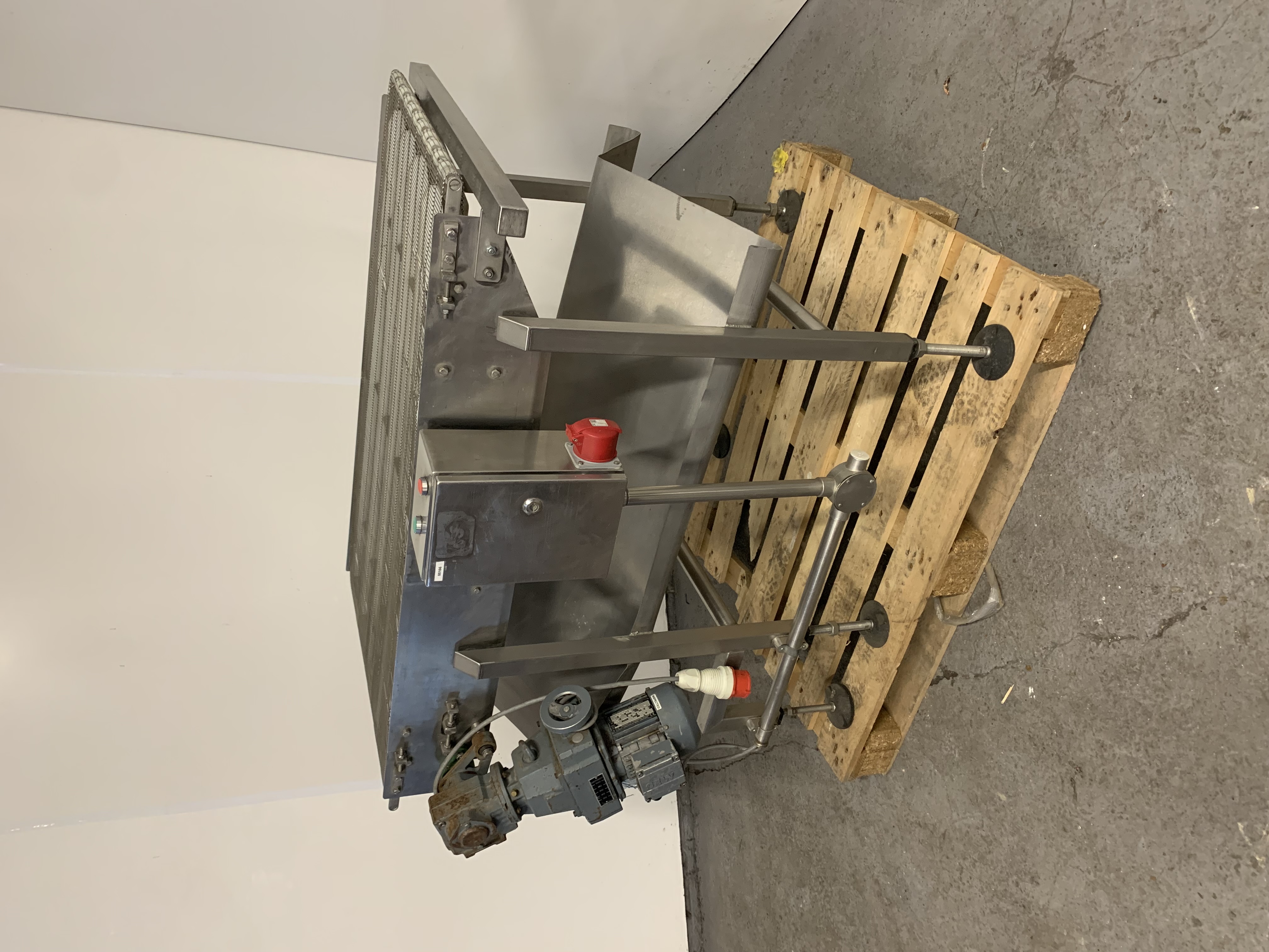 Used 7 metre long used stainless conveyor