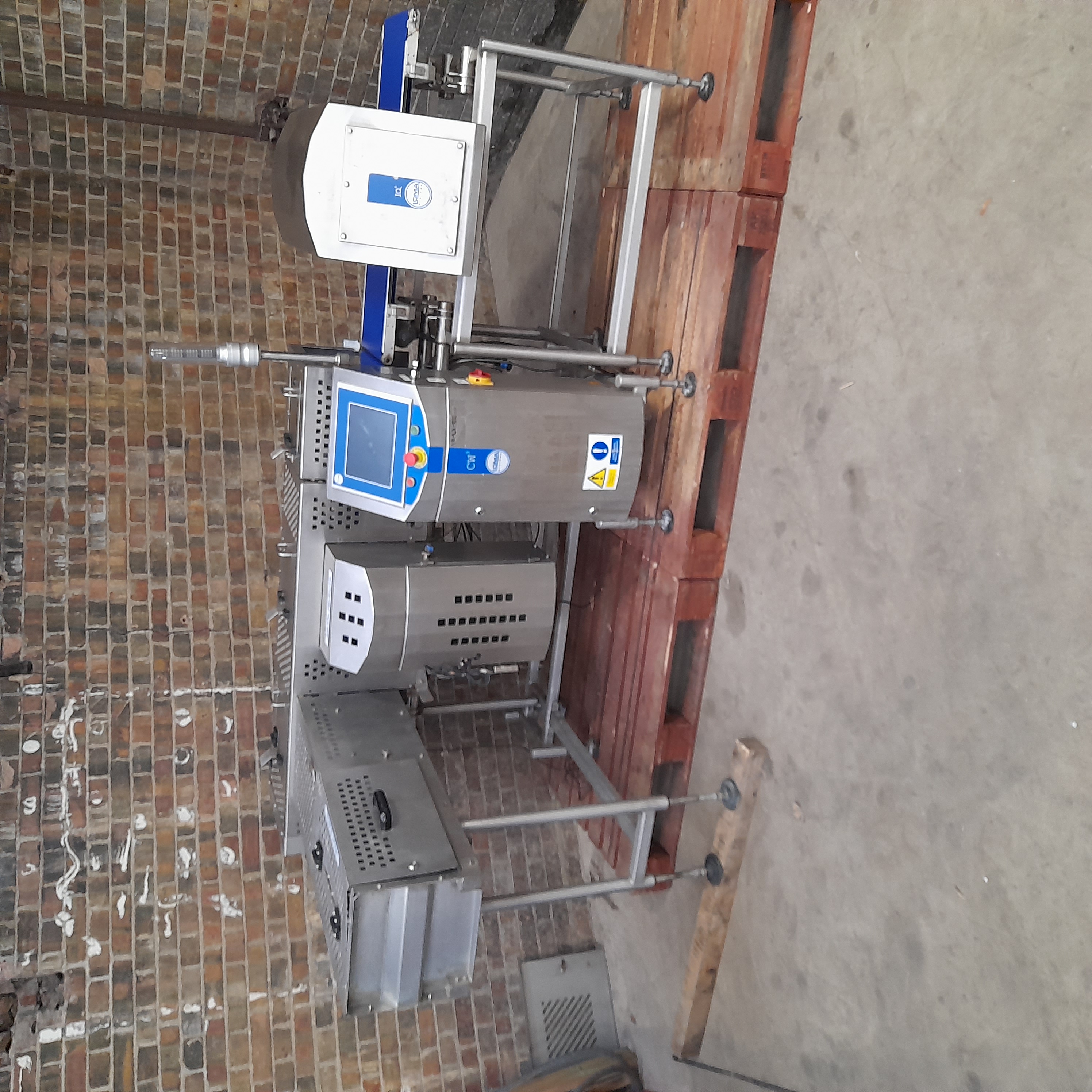 Used Loma IQ3 Metal Detector, Checkweigher & Bins