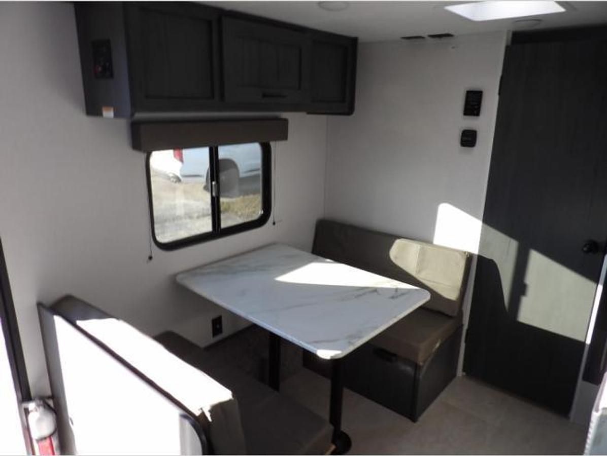 New 2026 Dutchmen RV Aspen Trail 17RB