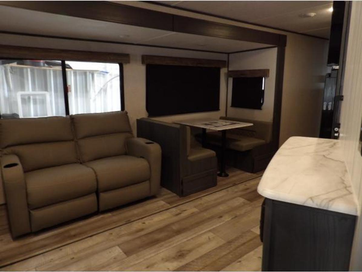 New 2023 Dutchmen RV Aspen Trail 2860RLS