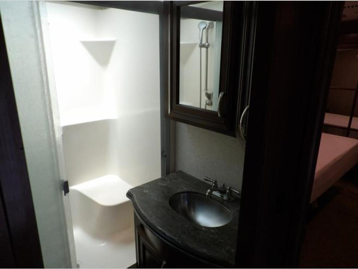 Used Used 2017 Jayco Pinnacle 36RSQS