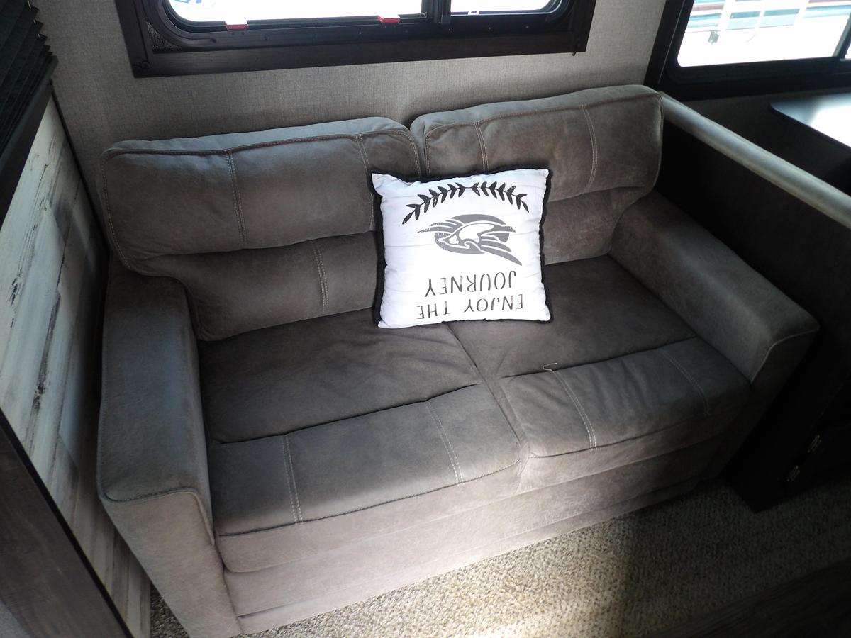Used 2020 Jayco 25rb