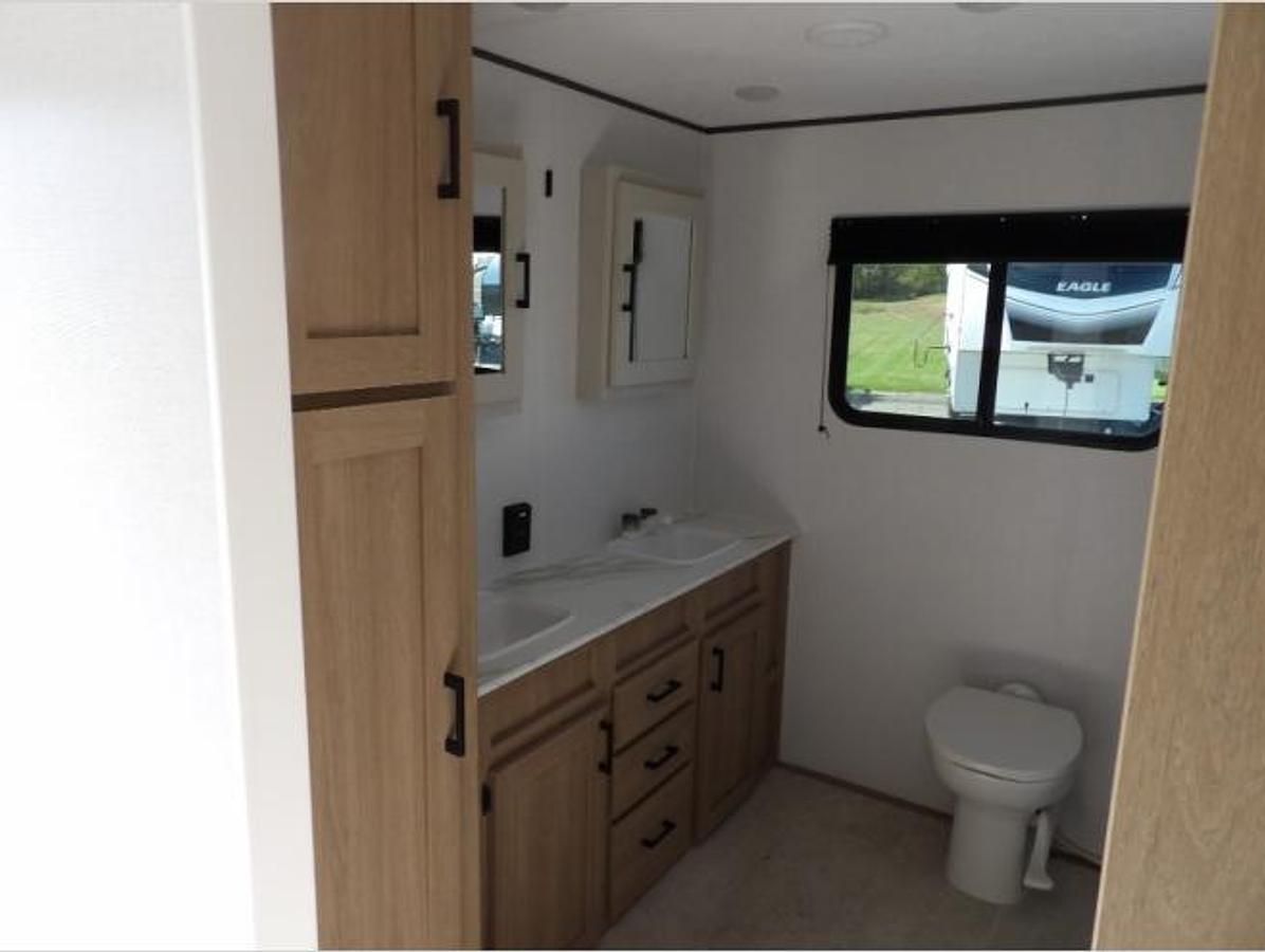 New 2026 Dutchmen RV aspen trail 28RB