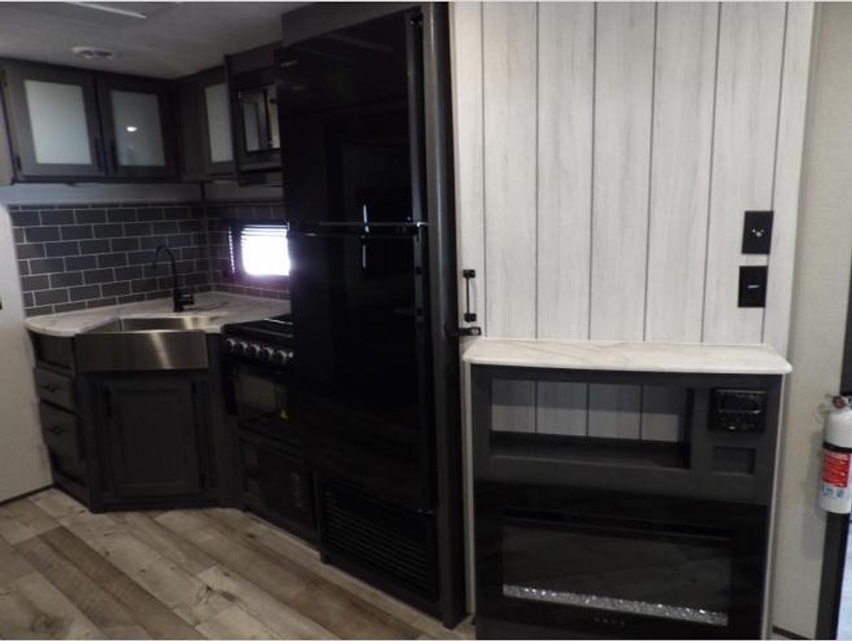 New 2023 Dutchmen RV Aspen Trail 2860RLS