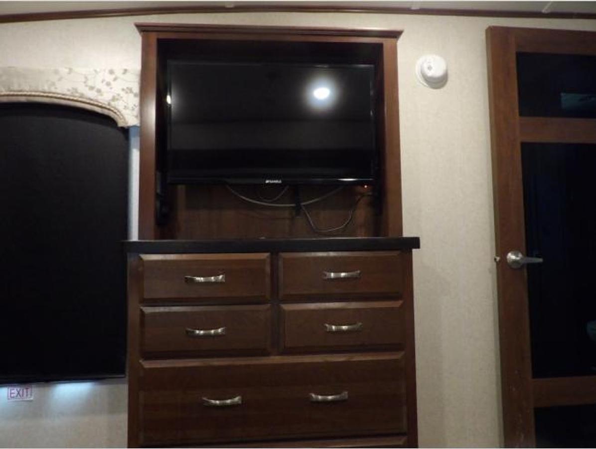 Used Used 2017 Jayco Pinnacle 36RSQS