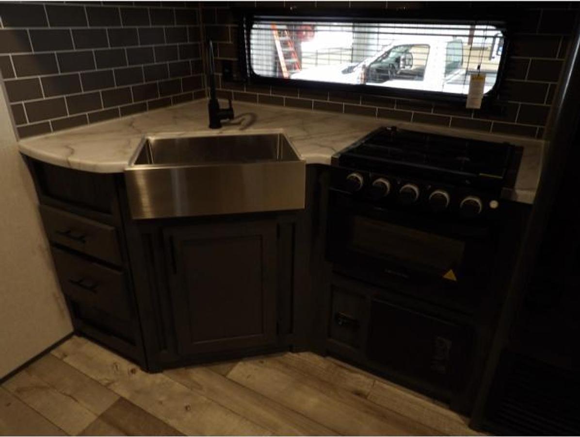 New 2023 Dutchmen RV Aspen Trail 2860RLS