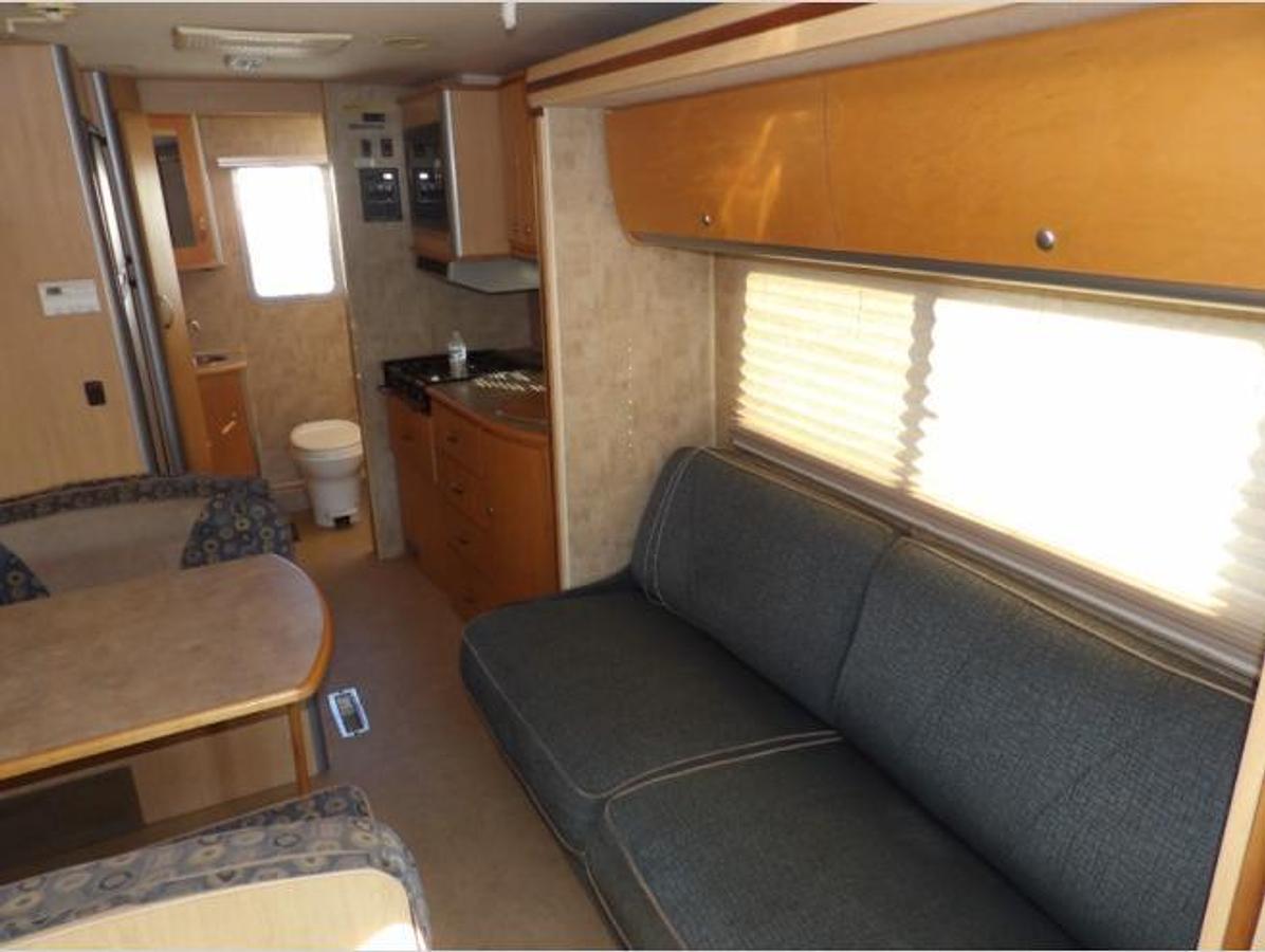 Used Used 2007 Winnebago Outlook 19rb