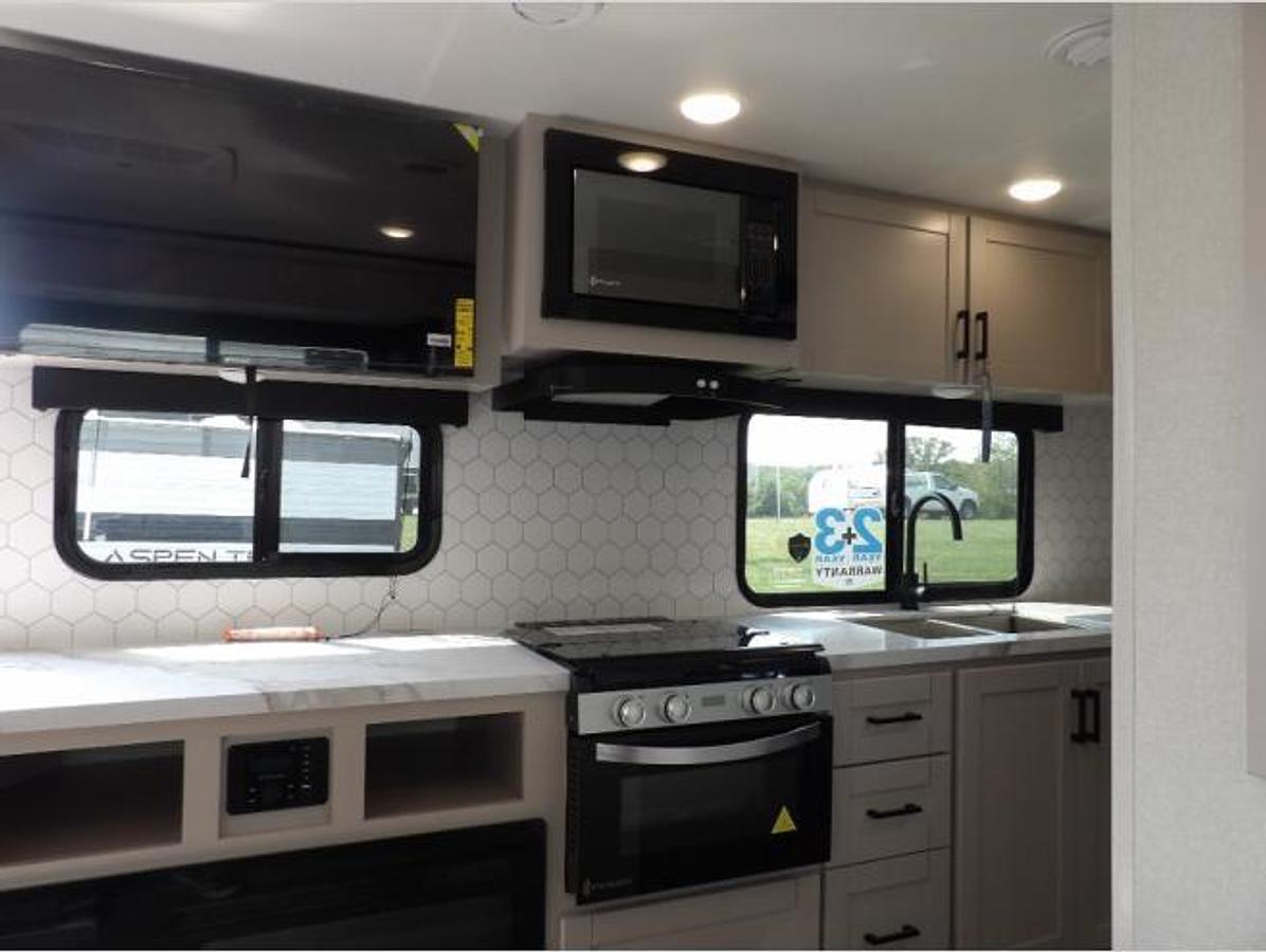 New 2026 Jayco Jay Feather 19MRK
