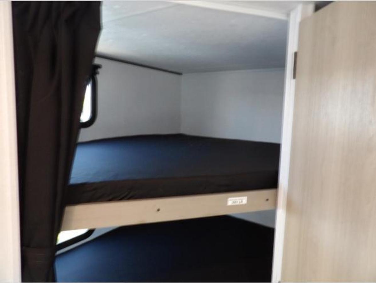 New 2026 Dutchmen RV Kodiak 270BHSL