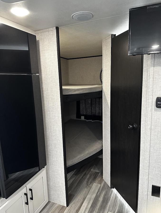 Used Used 2025 Jayco Jay Flight SLX 197MB