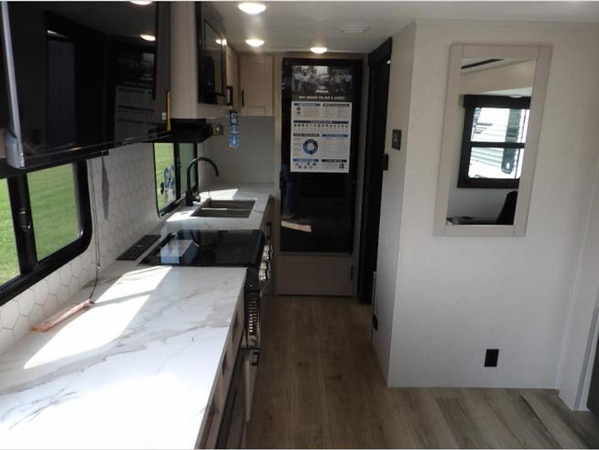 New 2026 Jayco Jay Feather 19MRK