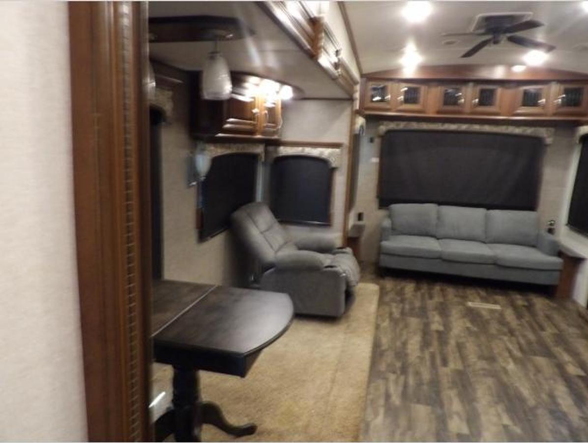 Used Used 2017 Jayco Pinnacle 36RSQS