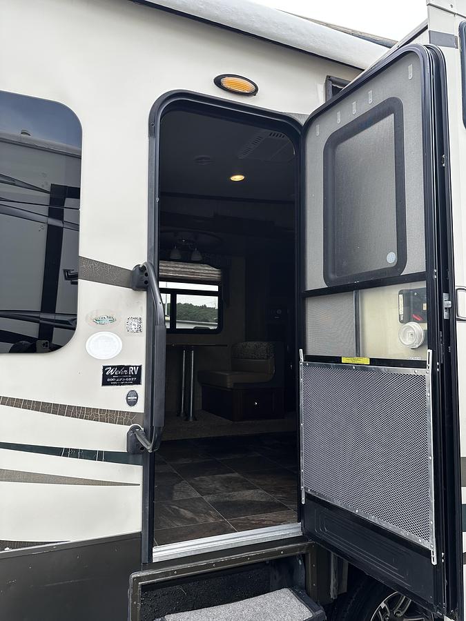 Used 2016 kz Durango