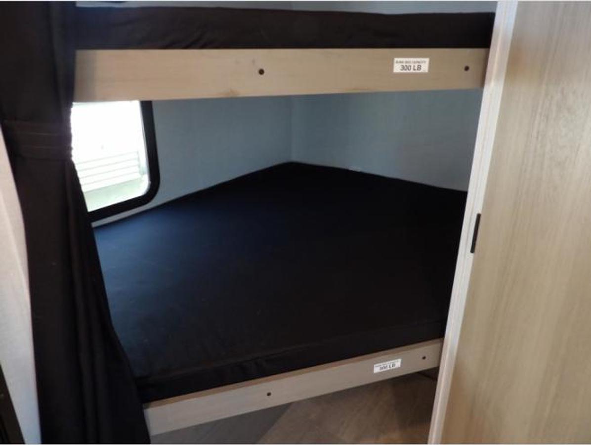 New 2026 Dutchmen RV Kodiak 270BHSL