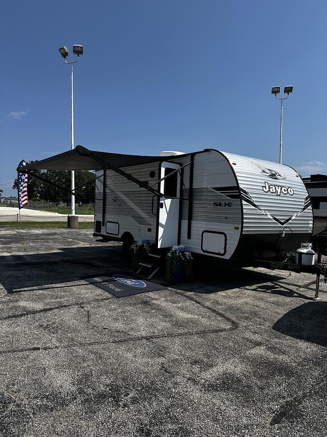 Used Used 2025 Jayco Jay Flight SLX 197MB