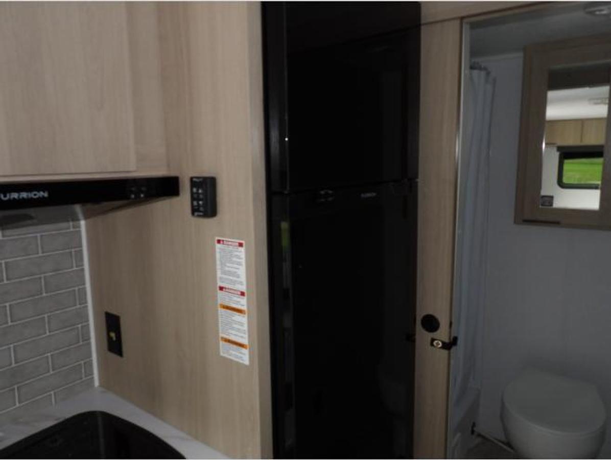 New 2025 Dutchmen RV Kodiak Cub 162BH
