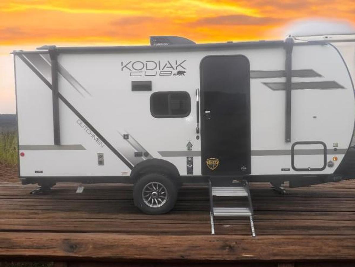 New 2025 Dutchmen RV Kodiak Cub 162BH
