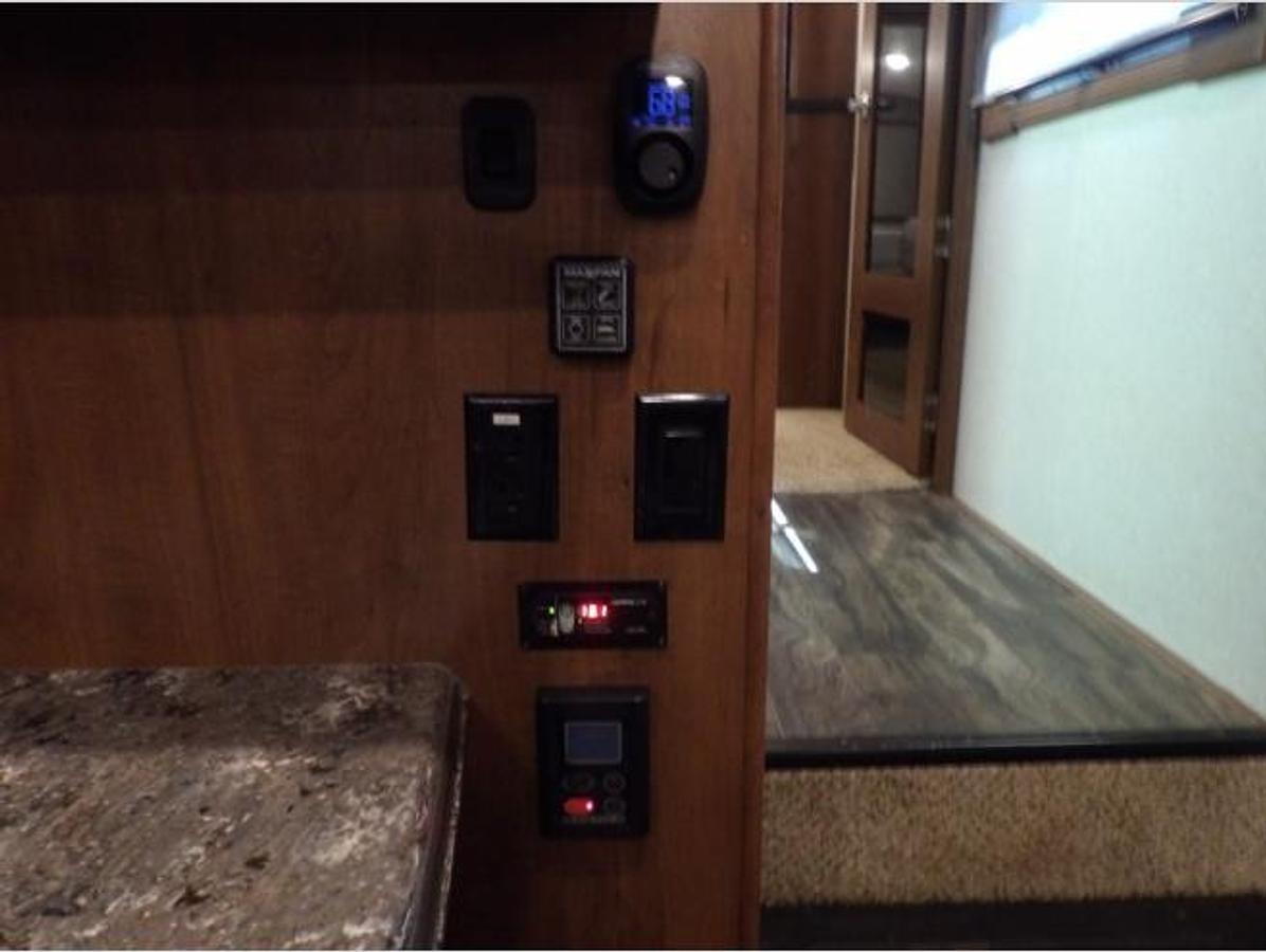 Used Used 2017 Jayco Pinnacle 36RSQS