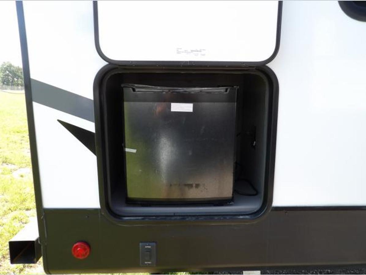 New 2026 Dutchmen RV Kodiak 270BHSL