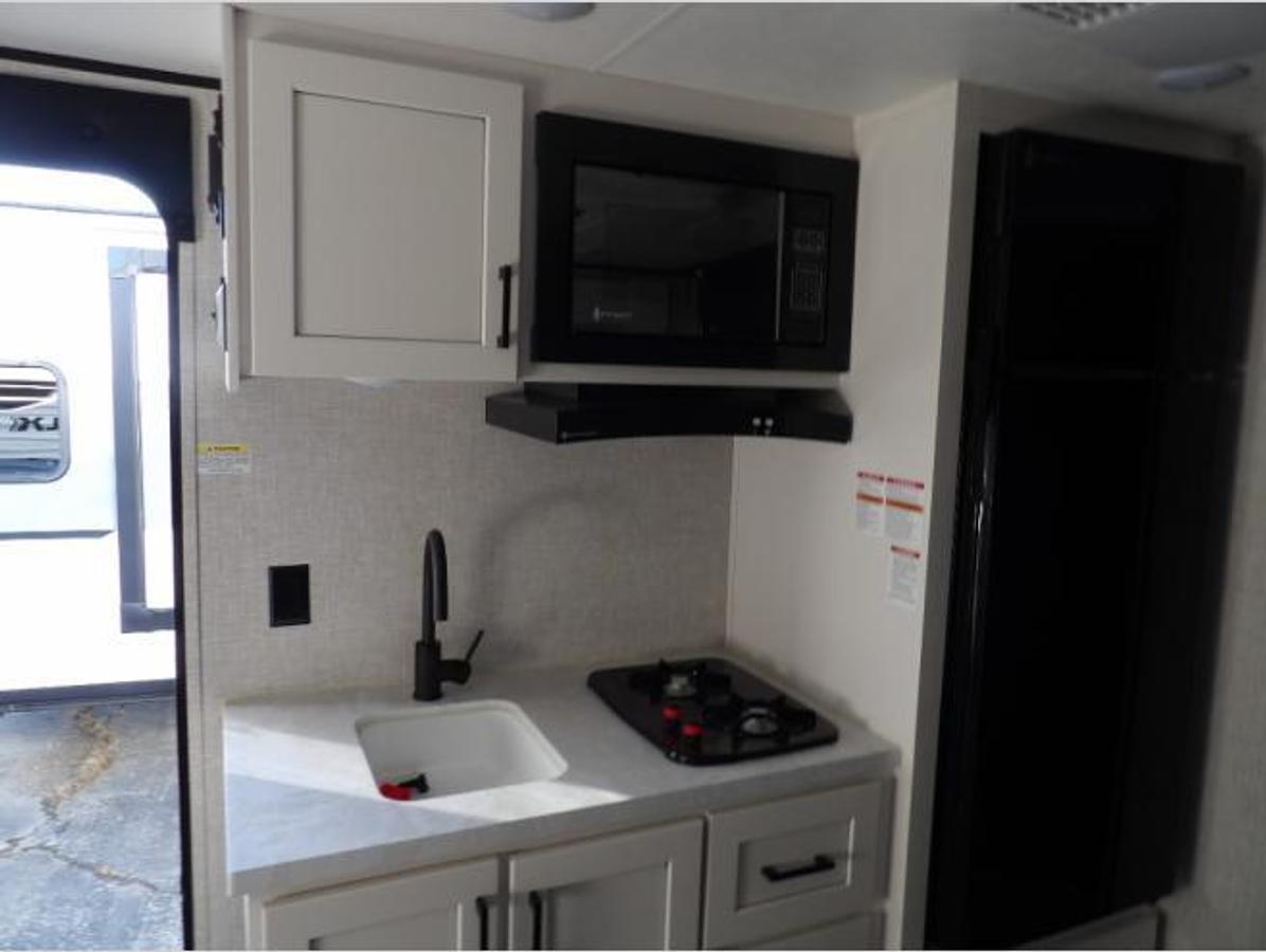 Used Used 2025 Jayco Jay Flight SLX 197MB