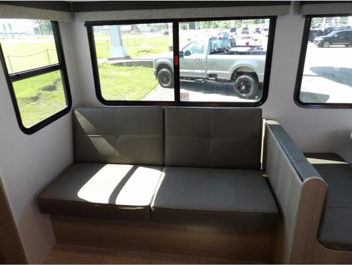 New 2026 Dutchmen RV Kodiak 270BHSL