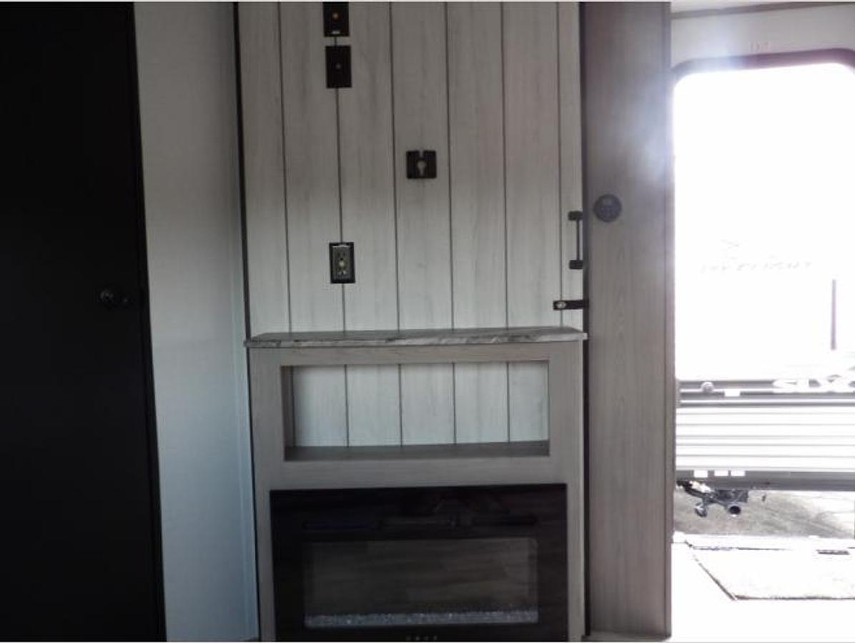 New 2023 Dutchmen RV Kodiak Ultra-Lite 257RKSL