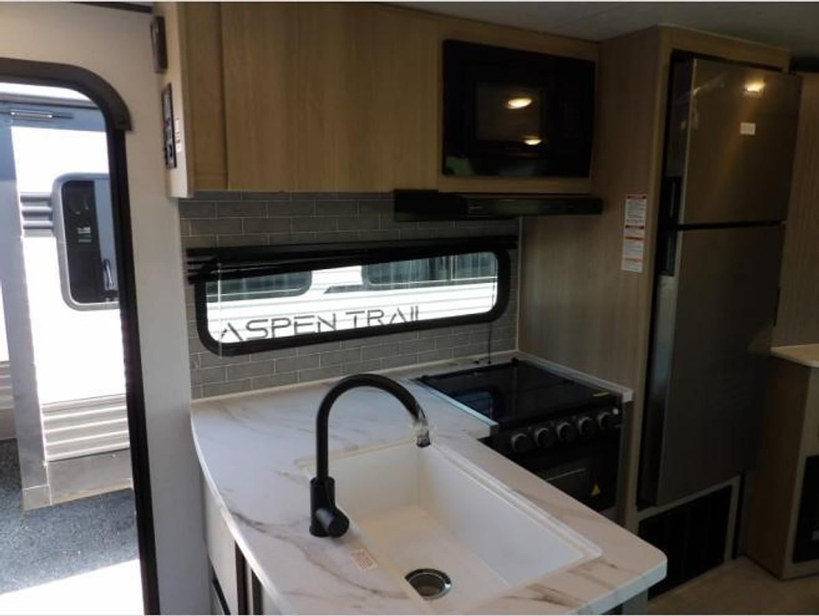 New 2026 Dutchmen RV Kodiak 270BHSL