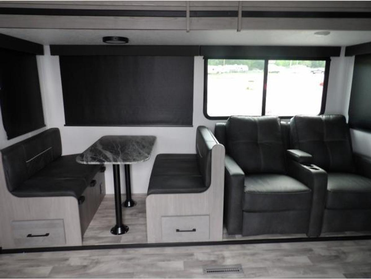 New 2023 Dutchmen RV Kodiak Ultra-Lite 257RKSL