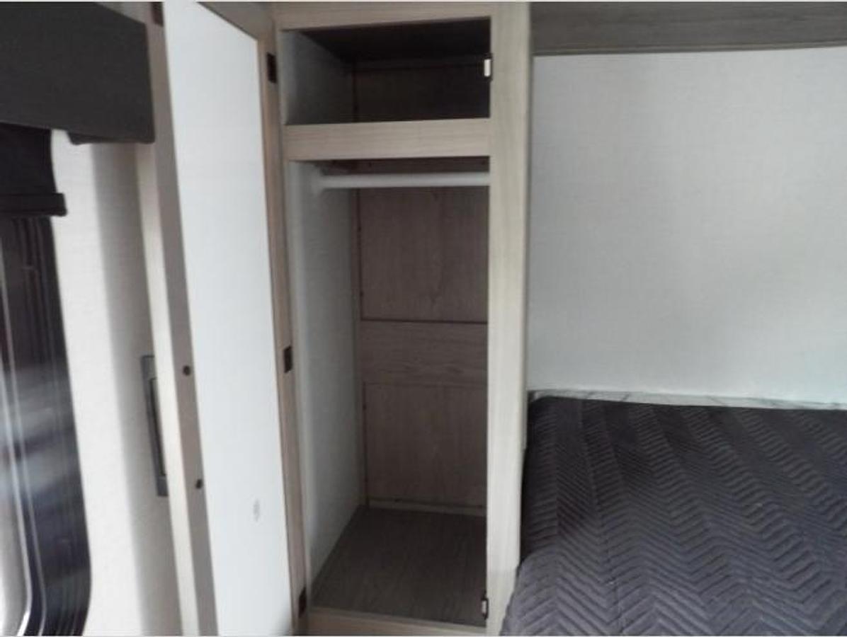 New 2023 Dutchmen RV Kodiak Ultra-Lite 257RKSL