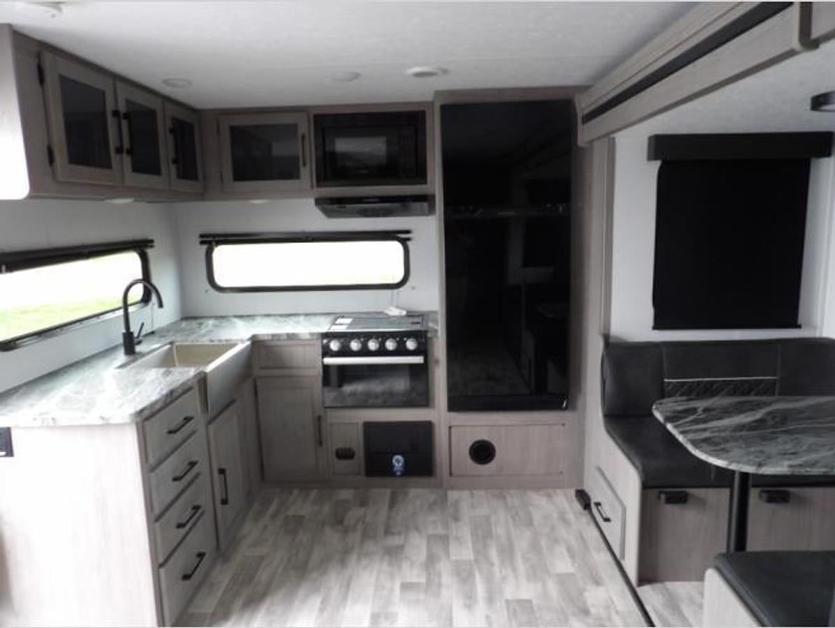 New 2023 Dutchmen RV Kodiak Ultra-Lite 257RKSL