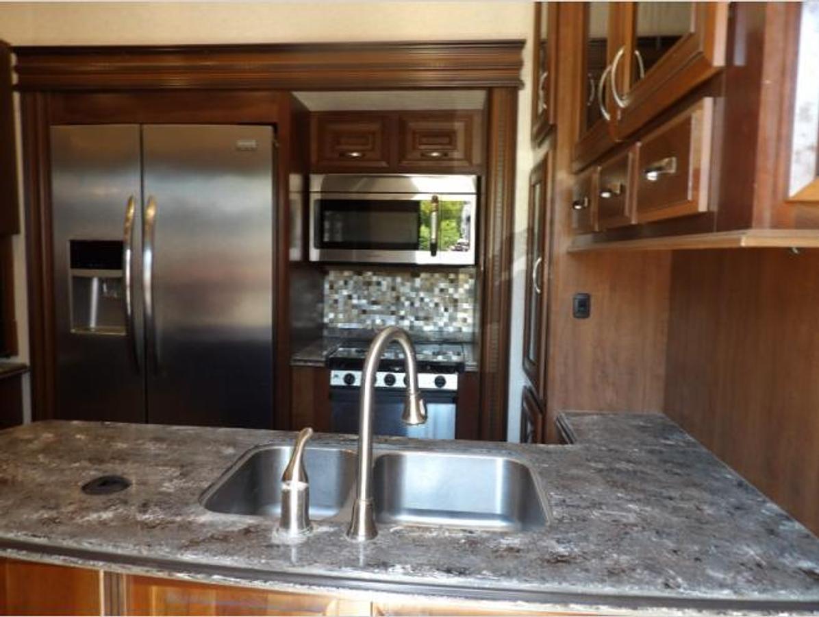 Used Used 2017 Jayco Pinnacle 36RSQS