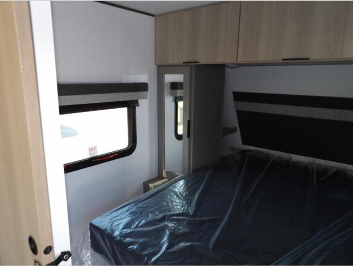 New 2026 Dutchmen RV Kodiak 270BHSL