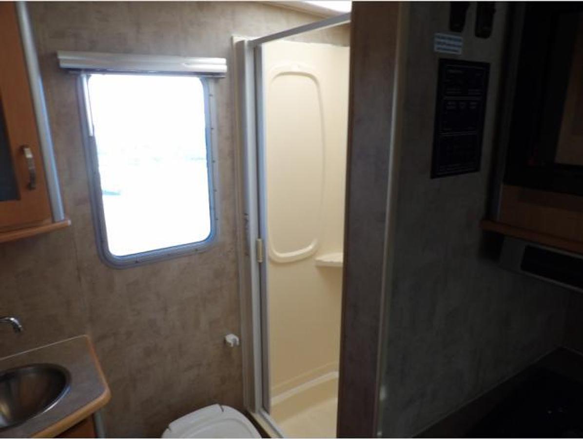 Used Used 2007 Winnebago Outlook 19rb