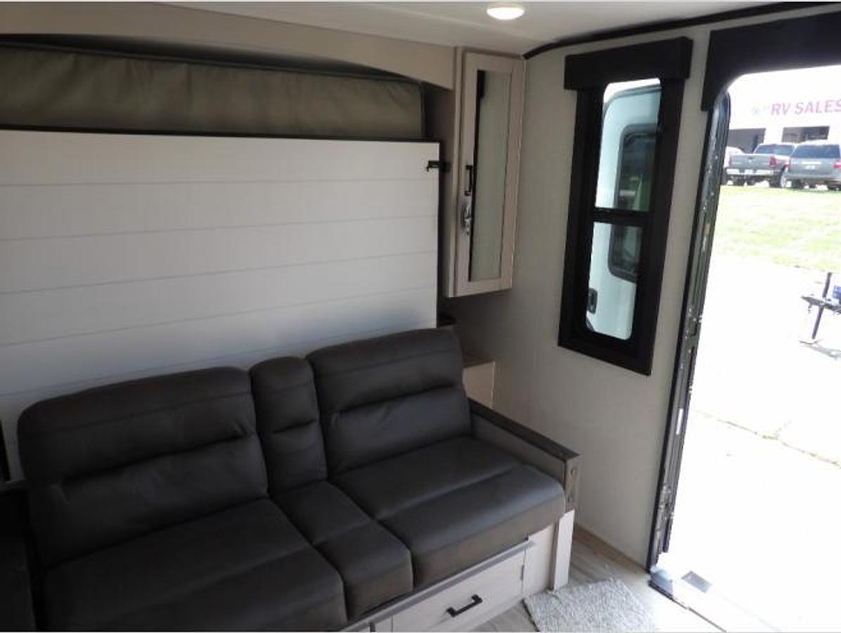 New 2026 Jayco Jay Feather 19MRK