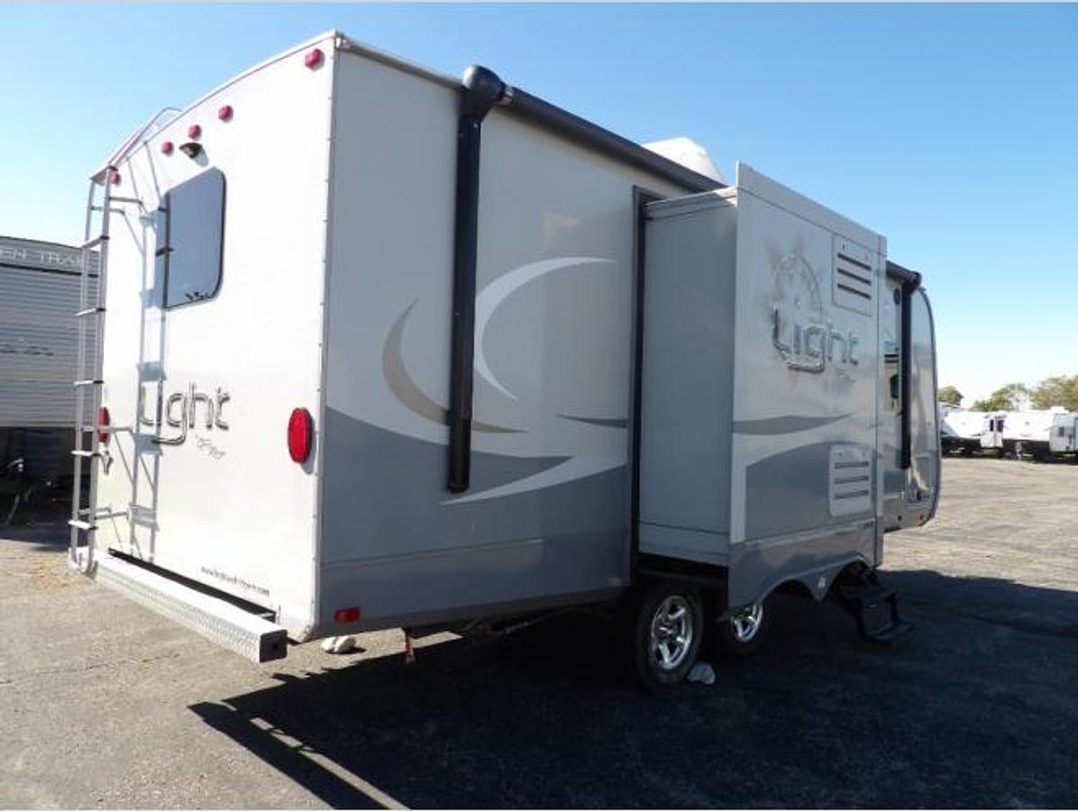 Used Used 2015 Open Range RV Light LT216RBS
