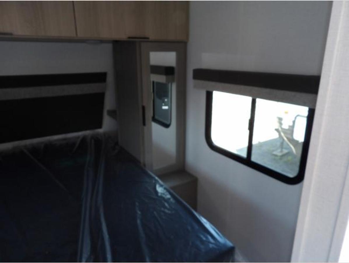 New 2026 Dutchmen RV Kodiak 270BHSL