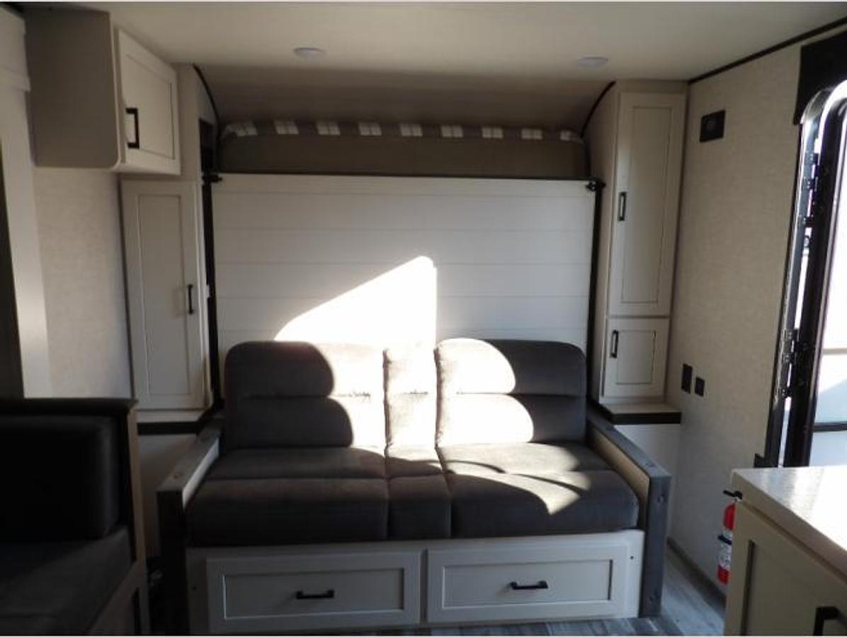 Used Used 2025 Jayco Jay Flight SLX 197MB