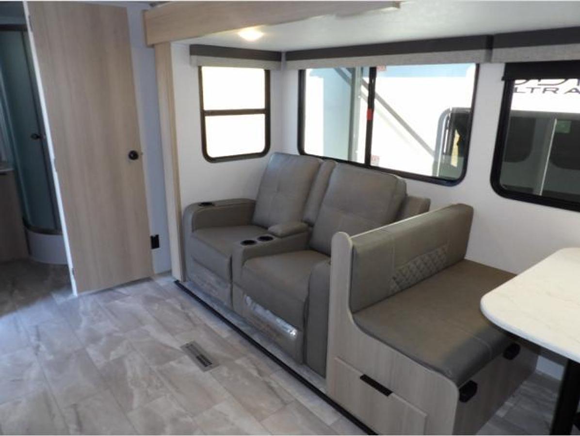 New 2025 Dutchmen RV Kodiak Ultra-Lite 260RBSL