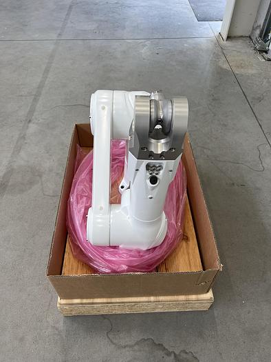 Industrial robot for automation