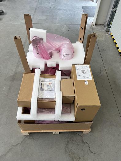 Industrial robot for automation