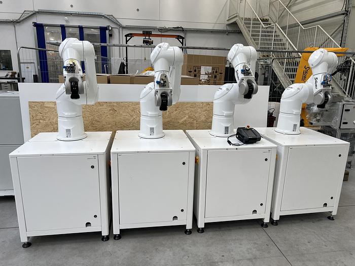 Průmyslový robot Stäubli TX2-90